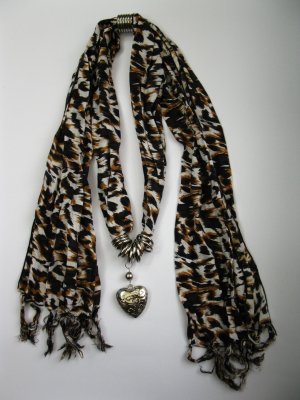 Charm Scarf Heart Assorted Colours